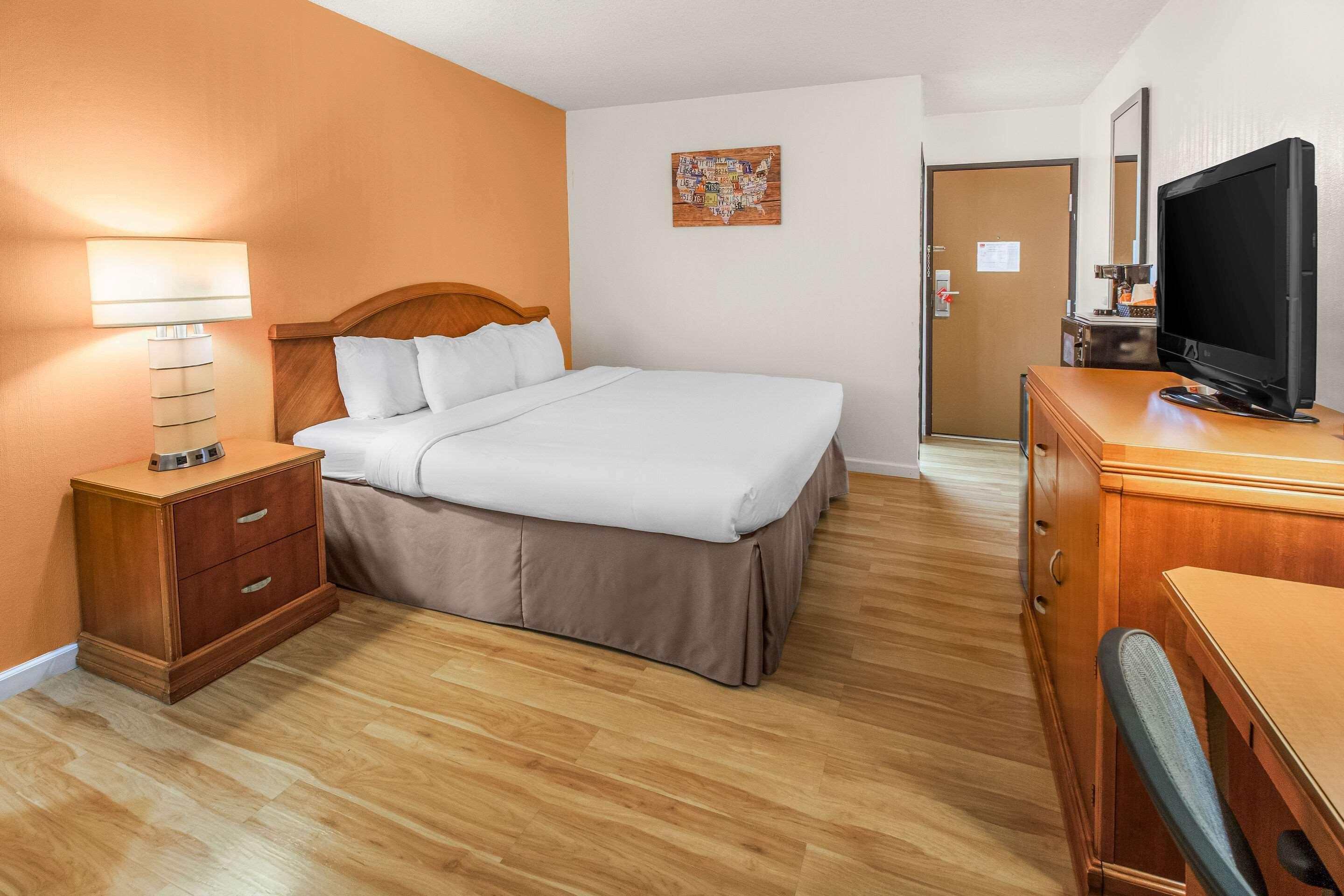 Econo Lodge Alliance Exterior foto